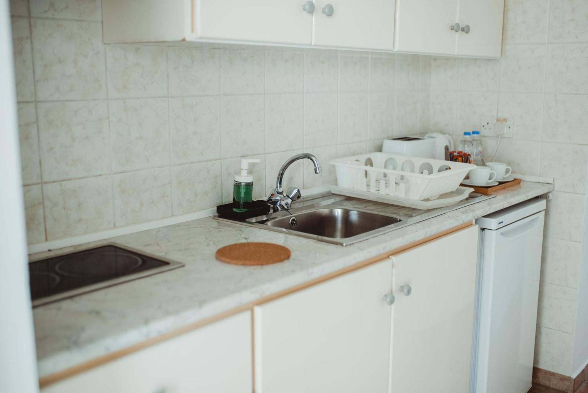 Ovis Hotel Apartments Ajia Napa Zewnętrze zdjęcie